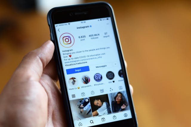 Does Instagram Notify When You Screenshot a Story?